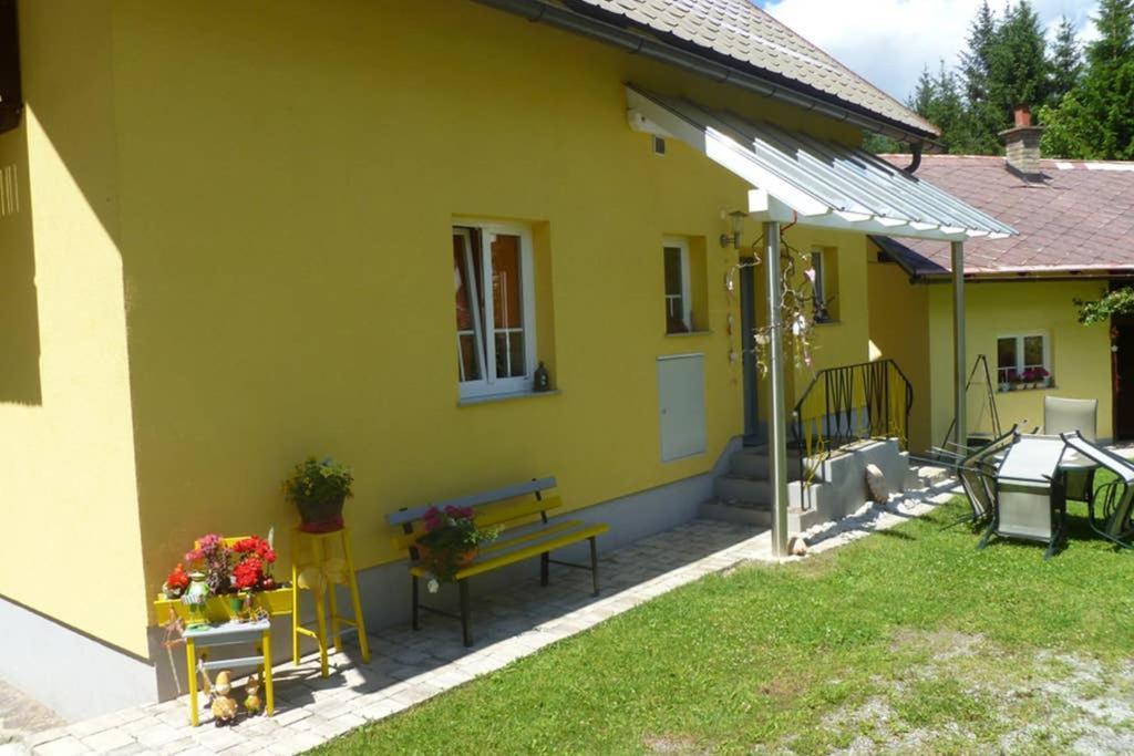 Gemuetliches Ferienhaus Am Waldrand Tröpolach Exterior foto